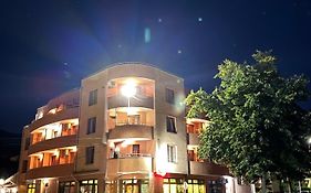 Gelov Hotel